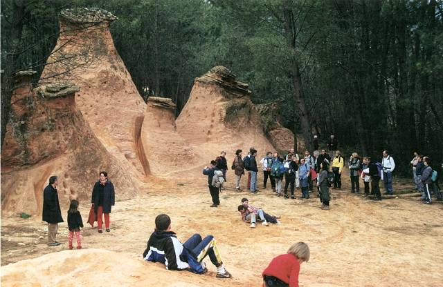 Demoiselles coiff�es