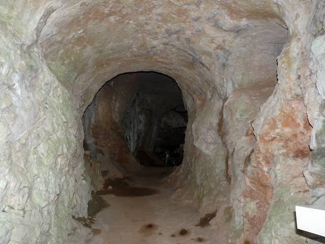 La Sainte Baume de Lirac