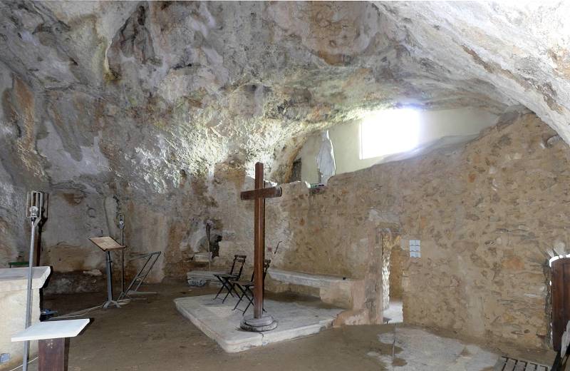 La Sainte Baume de Lirac