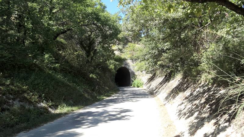 Tunnel de l'ancienne Voie Ferr�e