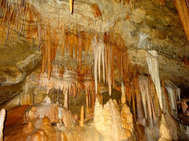 Grotte de Fontrabiouse
